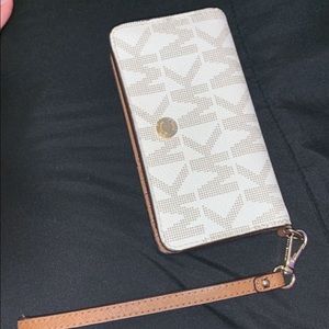 Micheal kors wallet